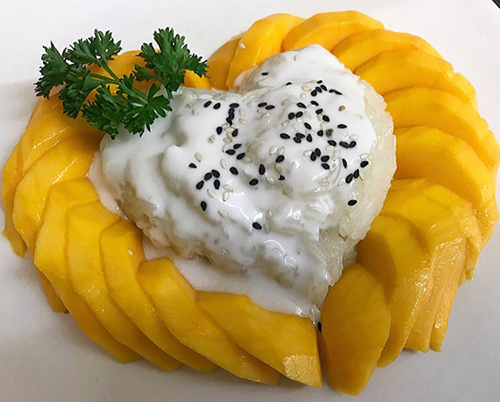 Image: Sweet Sticky Rice With Mango